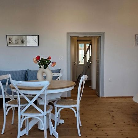 1870 House 1&2 Apartment Plaka  Luaran gambar