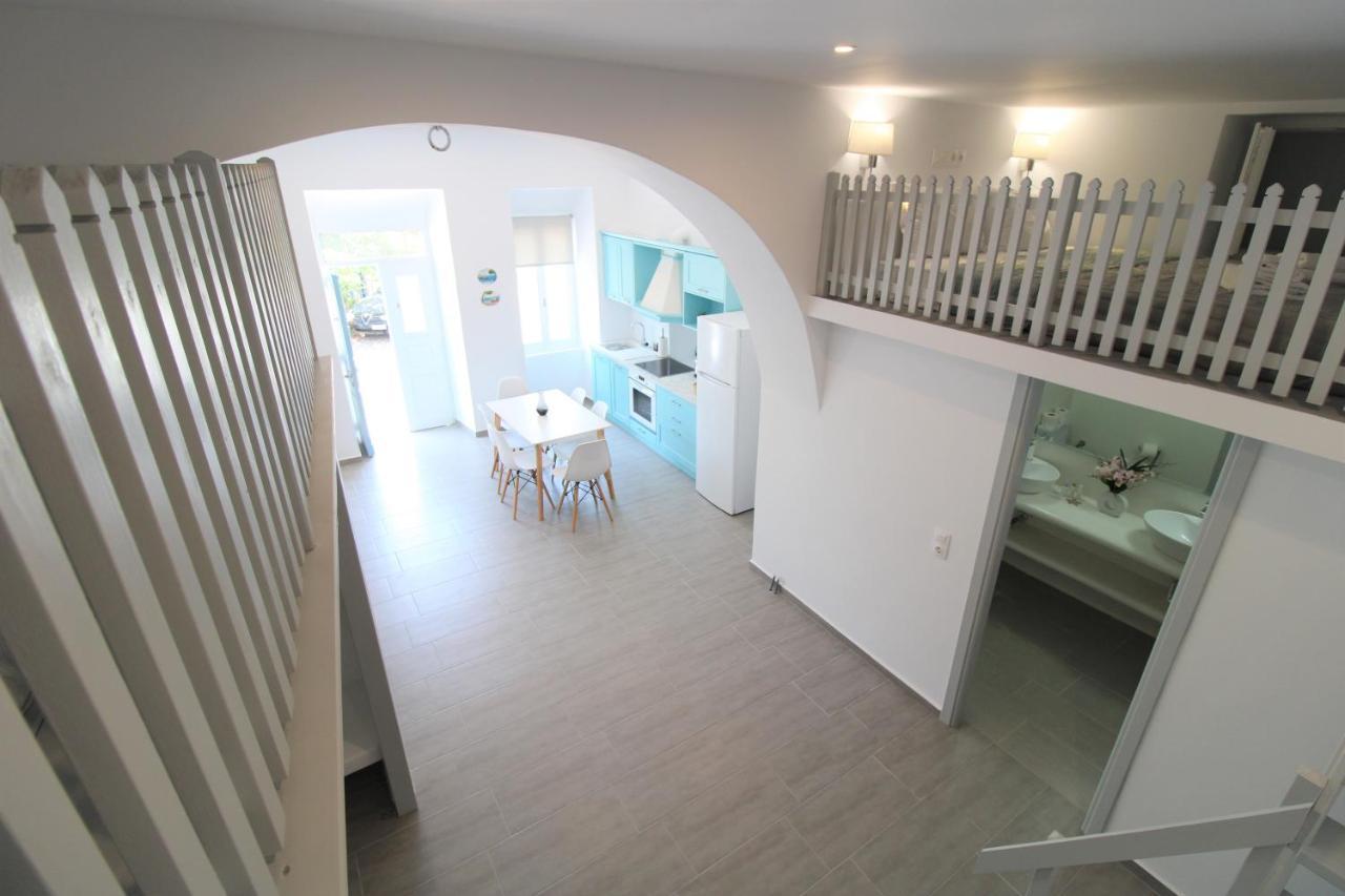 1870 House 1&2 Apartment Plaka  Luaran gambar