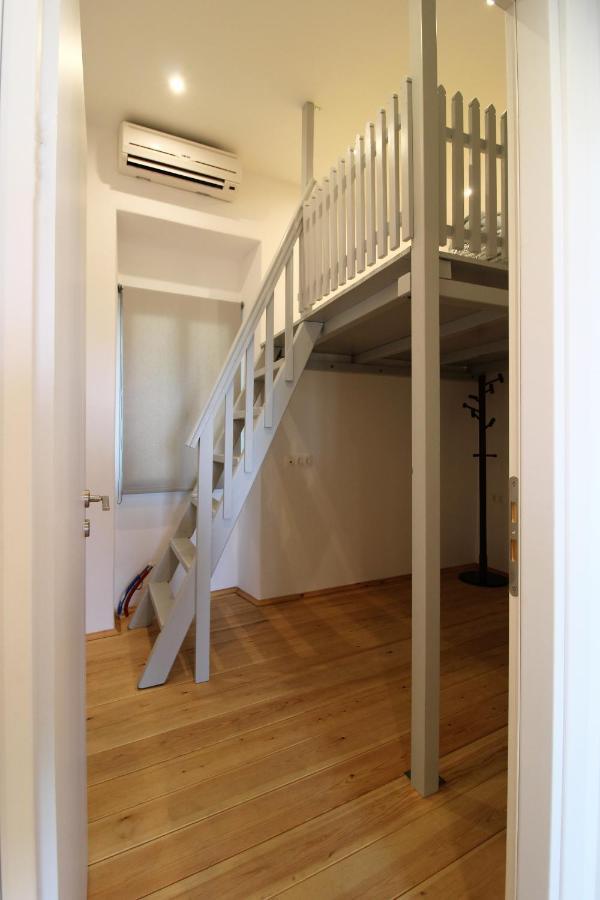 1870 House 1&2 Apartment Plaka  Luaran gambar