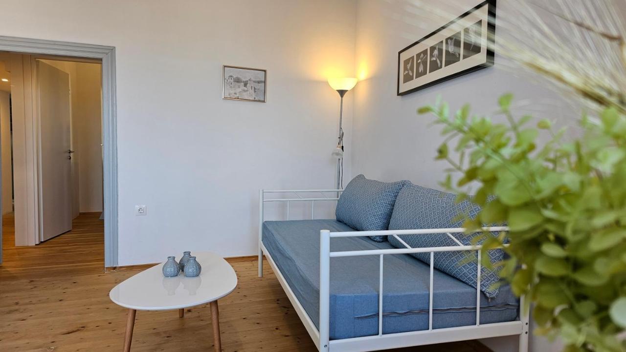 1870 House 1&2 Apartment Plaka  Luaran gambar
